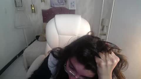 alison online show from November 14, 9:05 pm