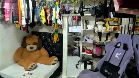 allsson_miller online show from September 16, 6:55 pm