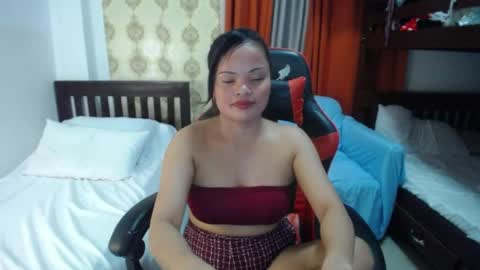 Alluring Asian online show from May 17, 12:14 pm