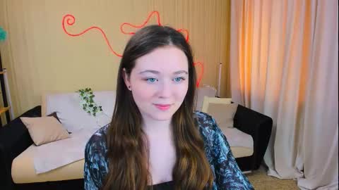 Snapshot of alluringeyess chatting on October 8, 12:11 pm alluringeyess online show from October 8, 12:11 pm