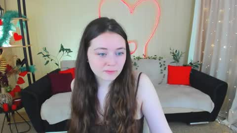 alluringeyess online show from May 16, 4:27 pm