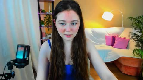 Snapshot of alluringeyess chatting on September 24, 12:12 pm alluringeyess online show from September 24, 12:12 pm