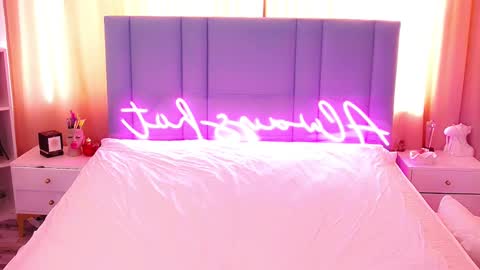 AlwaysHot online show from March 9, 5:55 am