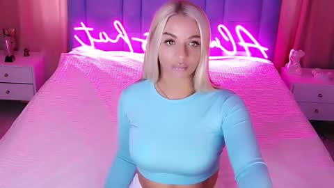 AlwaysHot online show from September 11, 2:13 am