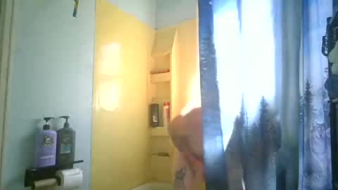 allwolf0323 online show from September 15, 6:42 pm