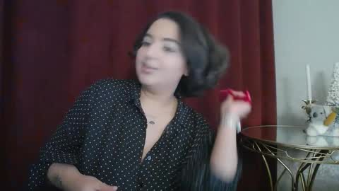         online show from December 18, 6:25 pm