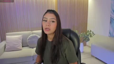 Snapshot of allyjensen chatting on March 2, 10:56 am Alisson online show from March 2, 10:56 am