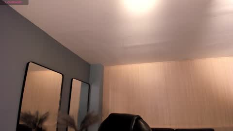 Snapshot of allyjensen chatting on February 28, 10:41 am Alisson online show from February 28, 10:41 am