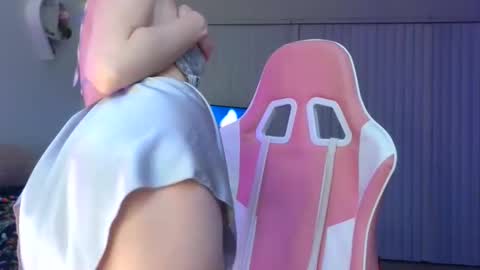 Ally Girl In Her Ally World online show from February 13, 7:44 am