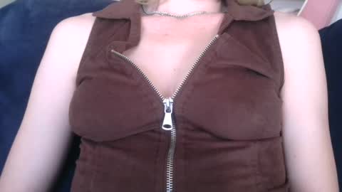 Ally Girl In Her Ally World online show from July 22, 1:52 am