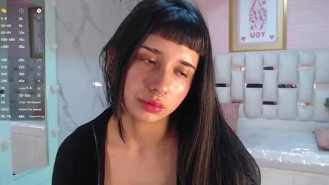 Allysa  online show from October 26, 12:33 am