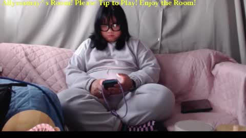 Allyssamay online show from November 12, 7:11 am