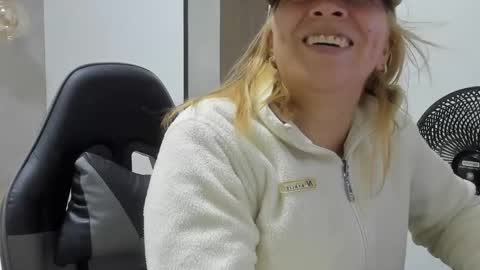 ALMA FENIX  online show from February 2, 12:23 pm