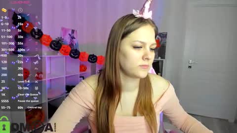 alma_jons online show from October 30, 12:11 am