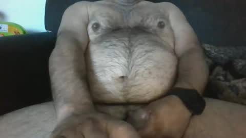 almadestrozada online show from April 12, 11:25 am