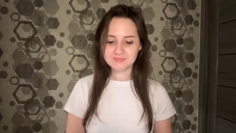 Snapshot of almostinnocent_ chatting on September 20, 11:41 pm Anna online show from September 20, 11:41 pm