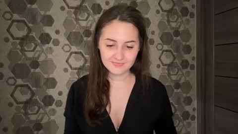 Snapshot of almostinnocent_ chatting on September 24, 11:22 pm Anna online show from September 24, 11:22 pm