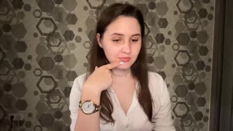 Snapshot of almostinnocent_ chatting on October 7, 8:27 pm Anna online show from October 7, 8:27 pm