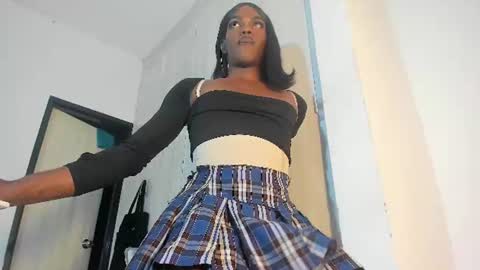 alondra online show from July 14, 11:32 pm