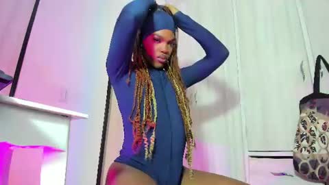 alondra online show from July 24, 8:11 am