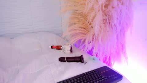 ALONDRA CUTE online show from July 14, 10:21 am
