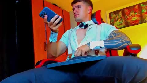 alpha_dominus_ online show from October 6, 12:17 am