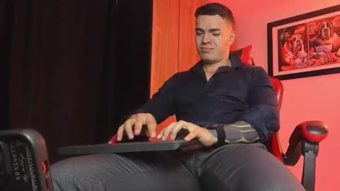 alpha_dominus_ online show from January 17, 9:30 am