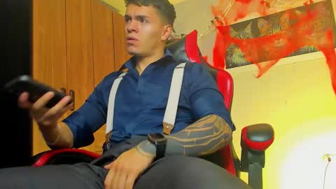 alpha_dominus_ online show from November 2, 4:34 am