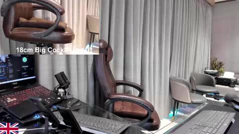 alpha_uk_boss online show from May 17, 10:46 am