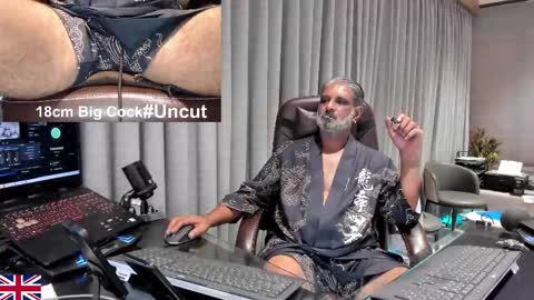 alpha_uk_boss online show from May 16, 10:36 am