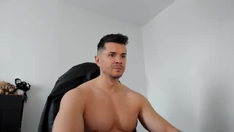 LeatherMaster online show from March 21, 9:58 am