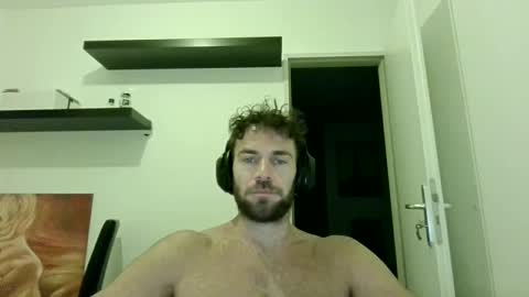 alphah_hunk online show from September 25, 6:48 pm