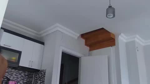 AlphAndre online show from April 14, 8:50 am