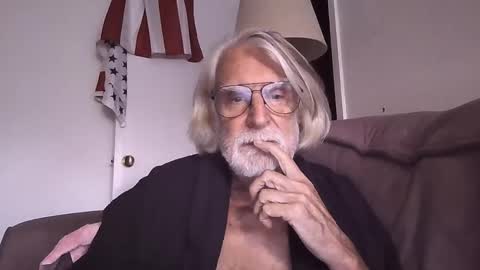 AlphaUniform online show from October 23, 5:36 pm