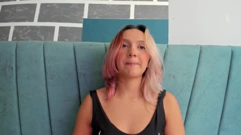 Snapshot of alterego1__ chatting on October 5, 12:24 pm Alter online show from October 5, 12:24 pm