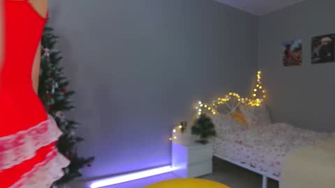 Snapshot of aluntick chatting on December 29, 1:38 pm Amelia NEXT STREAM online show from December 29, 1:38 pm