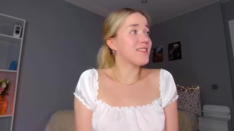 Snapshot of aluntick chatting on February 28, 5:15 pm Amelia NEXT STREAM online show from February 28, 5:15 pm