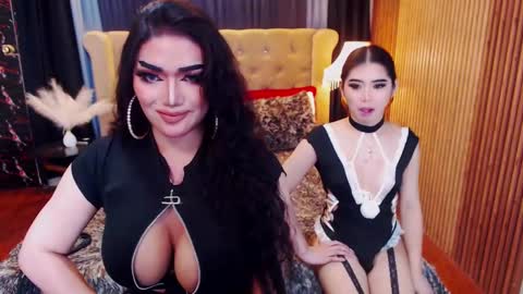 Alura Jhenson online show from February 28, 1:03 pm