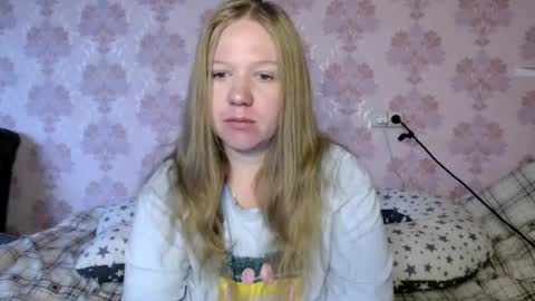 alya764770 online show from July 22, 3:19 am