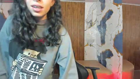 ALYCE  online show from April 5, 11:40 am