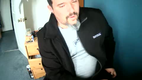 alyr7 online show from November 17, 1:57 pm