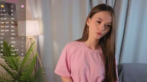 Mona online show from April 23, 4:08 pm