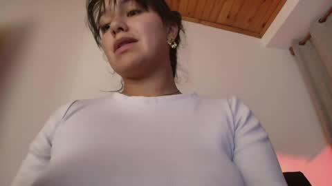 alyssia wolds online show from May 17, 1:48 am
