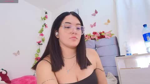 Isabella online show from May 1, 9:20 pm