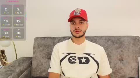 Snapshot of amadeo_wild chatting on September 27, 2:59 pm Amadeo Wild online show from September 27, 2:59 pm