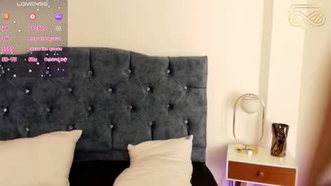 Snapshot of amadeo_wild chatting on December 8, 5:01 pm Amadeo Wild online show from December 8, 5:01 pm