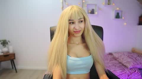 Amai  Liu online show from November 13, 6:54 pm