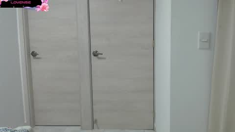 amaia_char online show from September 24, 1:23 am