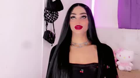 amal_baddel_ online show from March 5, 10:52 pm