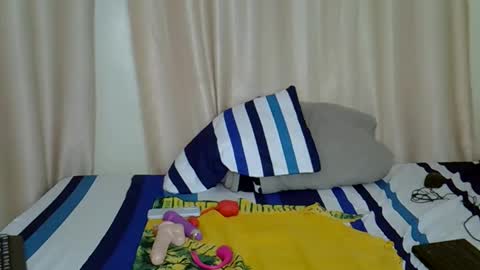 amala01 online show from February 24, 1:19 am